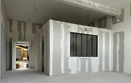 plâtrier à Sainte-Sève - image 2